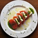 川越「仙波豆腐」とトマトのカプレーゼ風