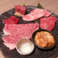 近江うし 焼肉 にくTATSU 青山本店 - 