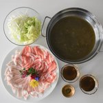 石巻ダイニングオリーノ - いばり子豚の豚骨出汁しゃぶ