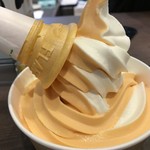 北海道フーディスト - 特盛ソフトクリーム