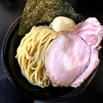 煮干らー麺シロクロ - 限定麺『特製煮干つけ麺』極太麺250g