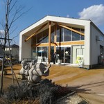 ヤスダヨーグルト ワッフルハウス - 外観