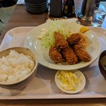 Hotori - カキフライ定食970円