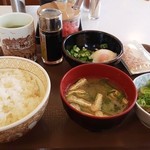 すき家 - すき家のまぜのっけ朝食340円