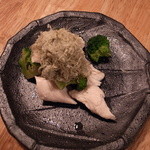 まごわやさしい - ブロッコリーと笹身のお浸し　おぼろ昆布で