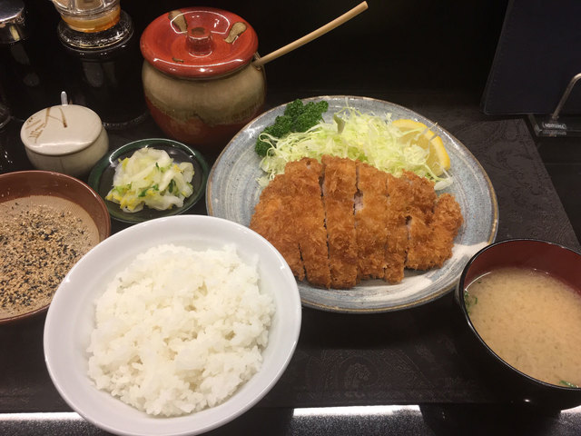 世野新 - 大崎広小路/とんかつ | 食べログ