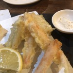 居酒屋かえりみち - 蟹と若筍の天ぷら