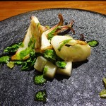 TACUBO - 田くぼ牛コース：前菜②（やりいか・菜の花・ウドのソテー）