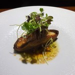 TACUBO - 田くぼ牛コース：前菜③（北海道産「王様しいたけ」のグリル）