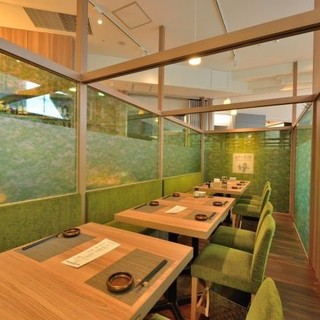 人気の個室は最大14名様までOK♪