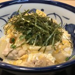 Kakogawa Koshitsu Izakaya Komoriya - 親子丼、刻み海苔が掛かっています（２０１９．２．２８）