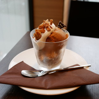 ラ・メゾン・デュ・ショコラ _0