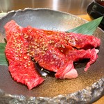 熟成ホルモン・山形牛 炭火焼肉 牛語 - 