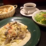 Osteria Torchio - 満足度の高い 950円ランチ。（アイスクリームも付きます。）