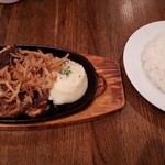 AMERICAN HOUSE - ケイジャンスパイシーチキン　ライス大盛り1080円