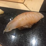 鮨 心白 - 真鯛　春先だというのにしっかり脂が感じられる美味しい鯛でした