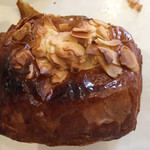 TAK BAGERI MEL  - パンオショコラ