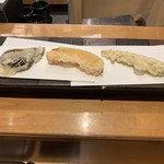 丹念 - 天ぷら盛合わせ 梅 1380円左からナス、かぼちゃ、ヤングコーン