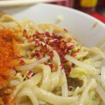 ラーメン二郎 - 粗挽き唐辛子投下～♪