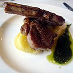 ユーロバル・オオシマ - ラムチョップ2本　バジルソースでｖｖ