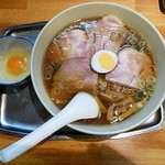 保谷大勝軒 - 上空からチャウシュウメンに生卵