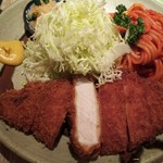 とん久 - かつアップ。付け合わせのスパゲティー大盛（無料サービス）