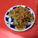 中華そば とん兵衛 - 焼きそばの残りかな？