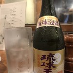 串焼キ カメチヨ・シャルボン - 琉球王朝ボトルでw