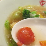 Tomatonohanakichijoujiten - 10種野菜の塩スープ麺