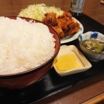 えびや - ご飯の盛りはかなりのレベル