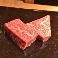 日本焼肉 はせ川 銀座店 - 「宮崎県産上シャトーブリアンイタリア産トリュフ掛け」