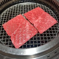 日本焼肉 はせ川 銀座店 - 変わり焼肉「北海道産黒毛和牛もも肉焼きしゃぶ」