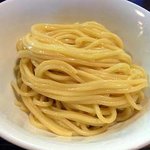 ギュッとした麺。