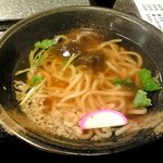 鶏料理 川 - 出汁の香りと三つ葉の香りが良いうどん