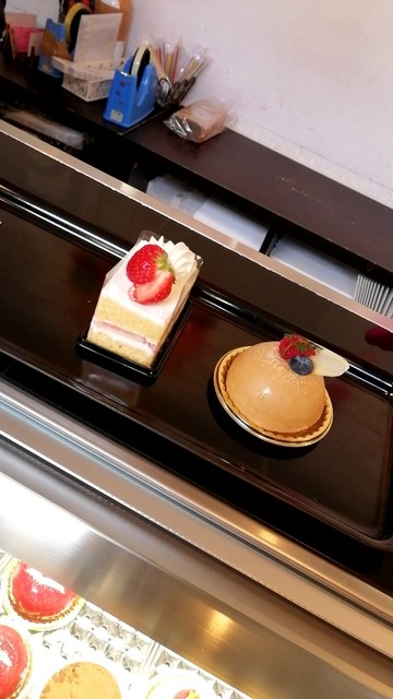写真 4ページ目 Cake Cafe Ecrin エクラン 動物公園 ケーキ 食べログ