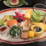 月見里 - 前菜１２種盛り合わせ