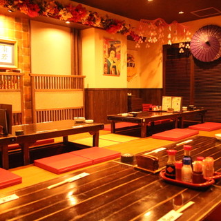A long-established Izakaya (Japanese-style bar) from the Showa era, still with the same Showa style!
