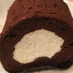 おやつのこぼく - チョコロール300円