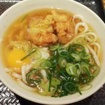 驛麺家 - 玉子うどん (税込)370円にトッピング鶏天２個(税込)100円をトッピング！(2019.03.01)