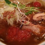 ラーメンたろう - トマトカレーラーメン～チャーシューも最高ですね！