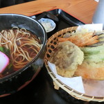 Soba Dokoro Ookuchiya - 野菜天麩羅そば