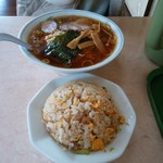 北珍 - ラーメン・半チャーハンセット860円