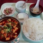 吉田大飯店 - 麻婆豆腐定食　700円