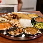 Andhra Kitchen - アーンドラ・ミールス（ノンベジ）@1,990円:別角度で