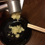 とんこつらーめん 黒竜 - にんにくぅー