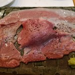 渋谷肉横丁 肉寿司 - 