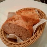 ラ ブラスリー - くるみパン