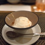 東京チャイニーズ 一凛 - 杏仁豆腐