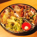 Kibunya gansuke kozararyouri to matsuzakaushi - コース回転式大皿料理