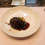 龍 ボンバンス - 牛ほほ肉の赤ワイン煮込み1500円